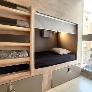 Onefam Sants Барселона